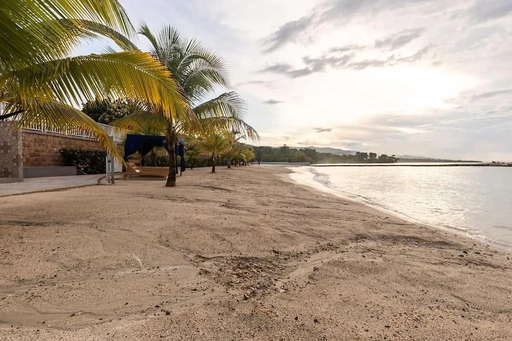 Serendipity On The Beach Ocho Rios Villa Saint Ann's Bay Jamaica